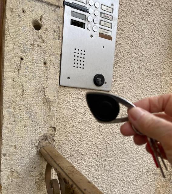 Le Bali Appartement Besançon Buitenkant foto